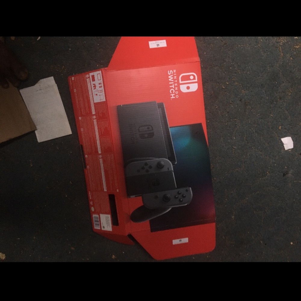 Nintendo switch - Picture 4 of 6